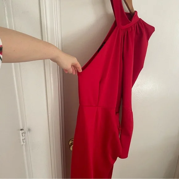 {Livd} GiGi Dress in Red - Picture 2 of 5